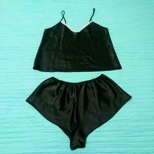 Secret Treasures 2 Peice Night Outfit/Size Large